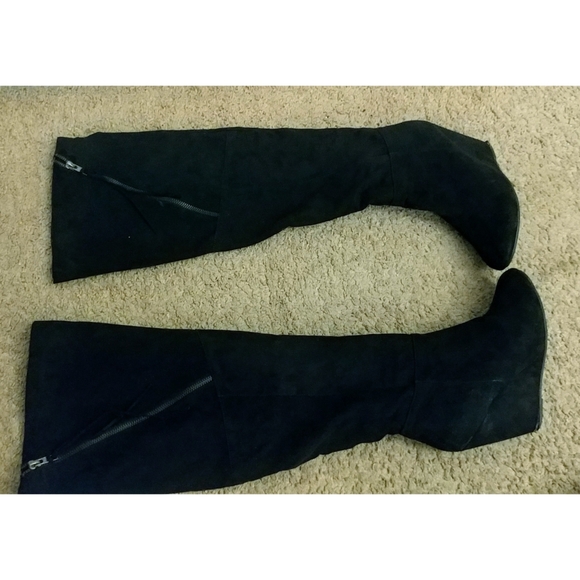 Faux Suede Over The Knee Wedged Boot - Picture 5 of 9